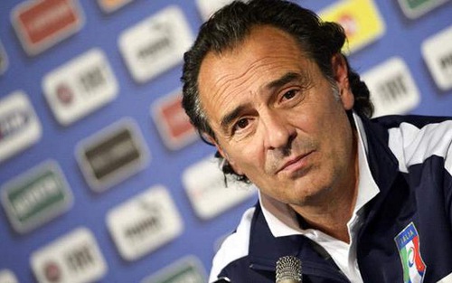 Prandelli chỉ ra chiến thuật phá "tiqui-taca" của TBN